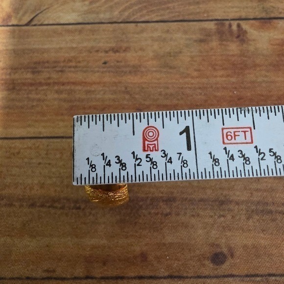 Diva 14K Gold Filled Pin Catch Hoop Earrings Etched Floral Textured Made in USA - Picture 2 of 6